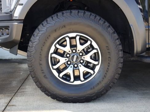 Used 2023 Ford F150 Raptor AWD/4WD image 9