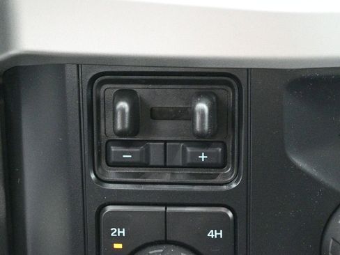 New 2026 Ford F250 XLT w/ FX4 Off-Road Package image 18