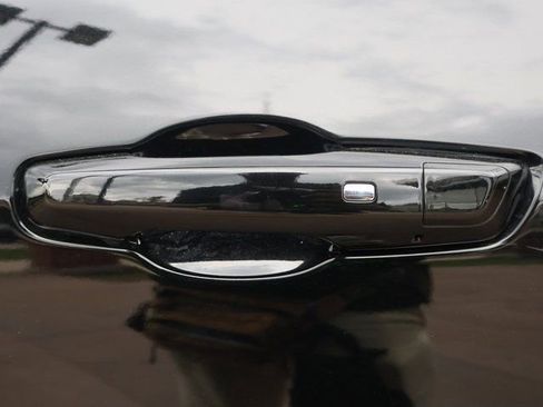 Certified 2025 GMC Acadia AT4 w/ Super Cruise Package image 22