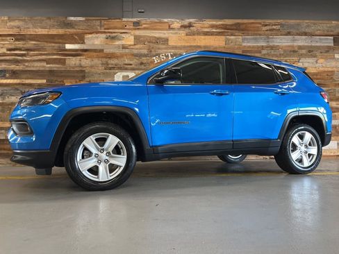Used 2022 Jeep Compass Latitude w/ Convenience Group AWD/4WD image 44