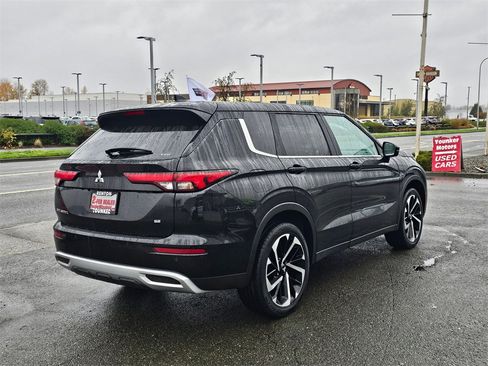 Used 2024 Mitsubishi Outlander SE image 5