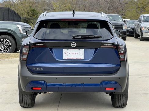 New 2026 Nissan Kicks SV image 5