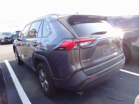 Used 2022 Toyota RAV4 XLE image 6