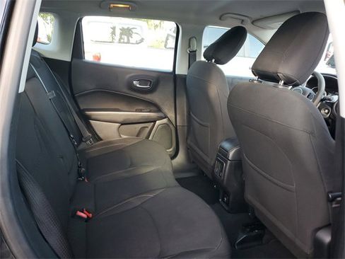Used 2021 Jeep Compass Sport image 30