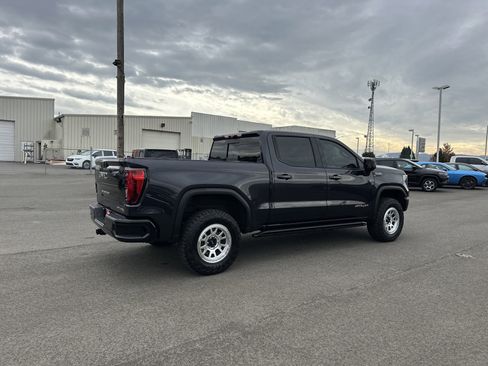 Used 2023 GMC Sierra 1500 AT4X image 6