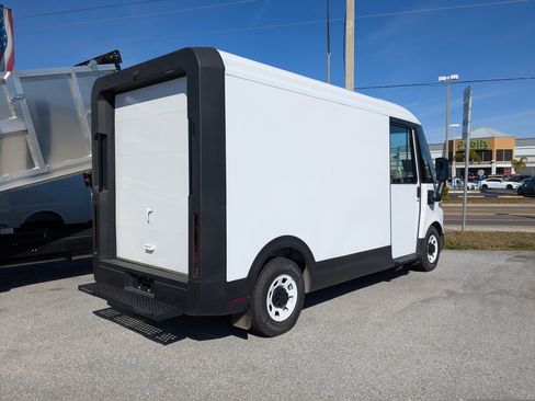 New 2025 Chevrolet Brightdrop 400 w/ Battery Pack, Max Range image 4
