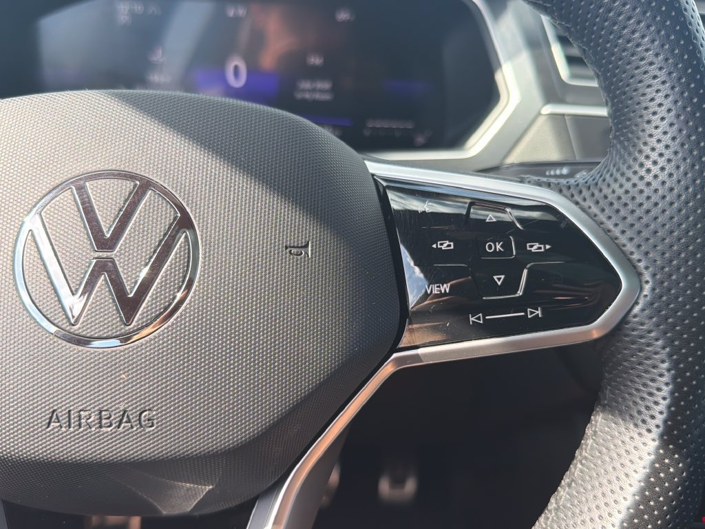 Certified 2024 Volkswagen Tiguan SE R-Line AWD/4WD image 13