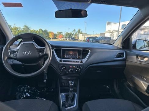 Used 2020 Hyundai Accent SE FWD image 18