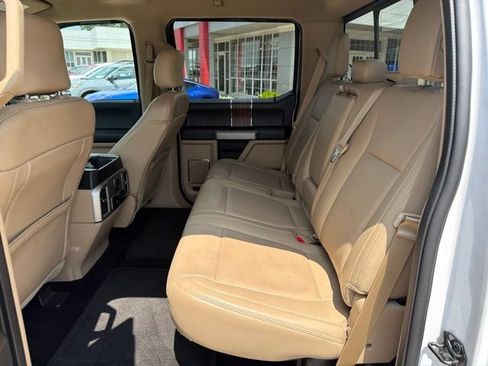 Used 2017 Ford F150 Lariat w/ Equipment Group 502A Luxury AWD/4WD image 12