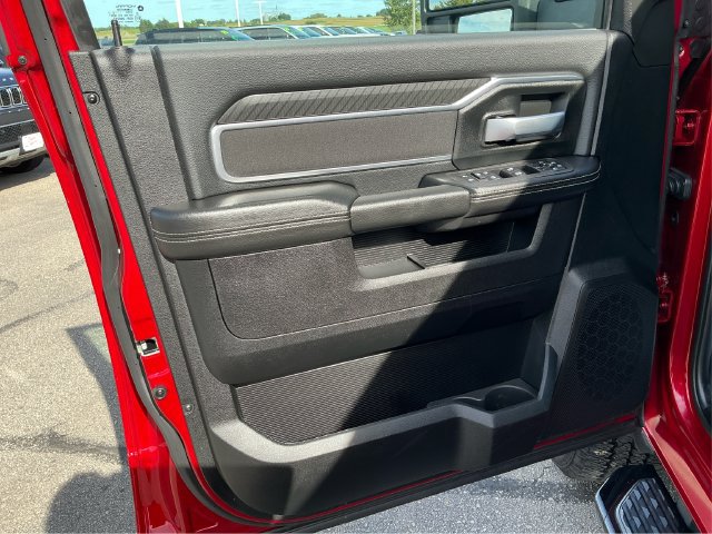 Used 2026 RAM 2500 Big Horn AWD/4WD image 30