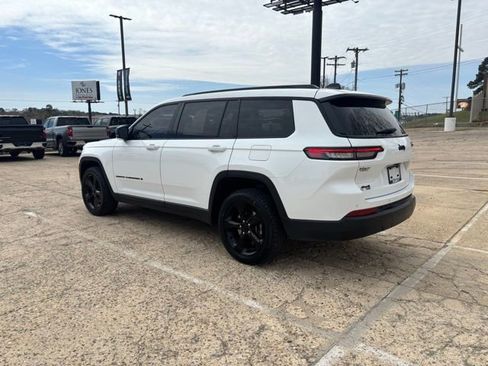 Used 2024 Jeep Grand Cherokee L Altitude AWD/4WD image 5