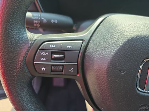 Used 2026 Honda CR-V LX image 17