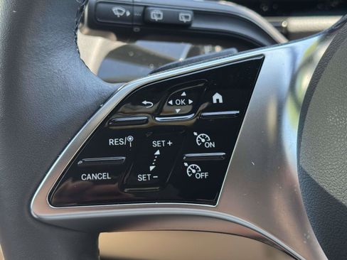 Certified 2025 Mercedes-Benz GLA 250 4MATIC image 24