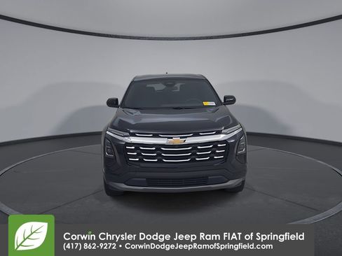Used 2026 Chevrolet Equinox LT FWD image 5