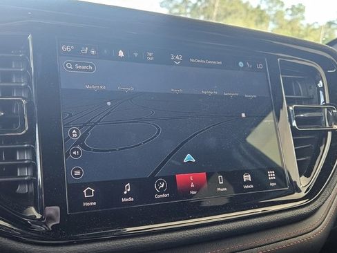 Used 2024 Dodge Durango GT image 13