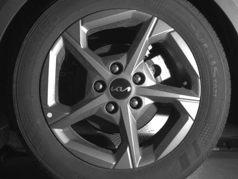 Used 2025 Kia K4 LXS image 14