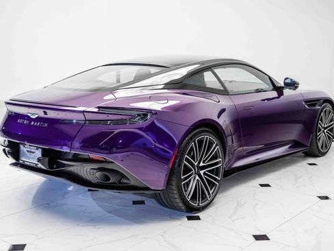 Used 2024 Aston Martin DB12 Coupe image 41