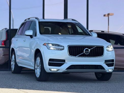 Used 2016 Volvo XC90 T6 Momentum w/ Momentum Plus Package AWD/4WD image 23