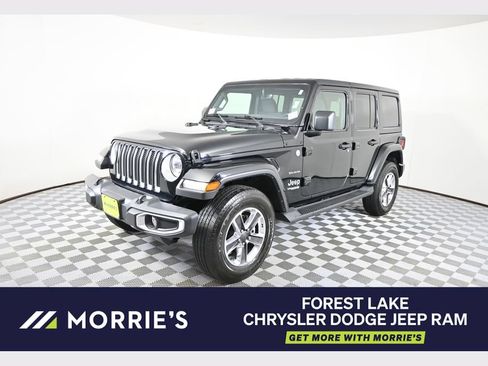 Used 2022 Jeep Wrangler Unlimited Sahara w/ Dual Top Group AWD/4WD image 1