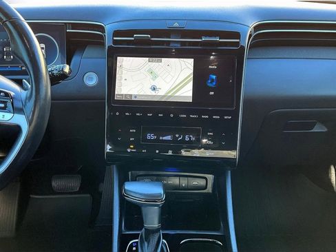 Used 2024 Hyundai Santa Cruz Limited image 11