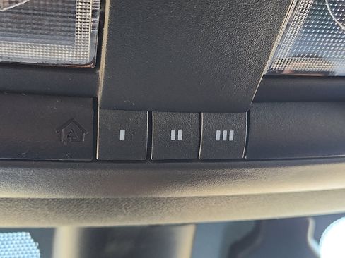 Used 2022 Dodge Challenger GT w/ Blacktop Package image 17