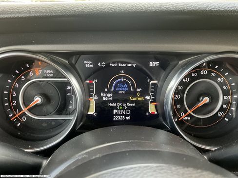 Used 2022 Jeep Gladiator Sport AWD/4WD image 12