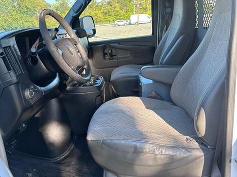 Used 2013 Chevrolet Express 1500 image 26