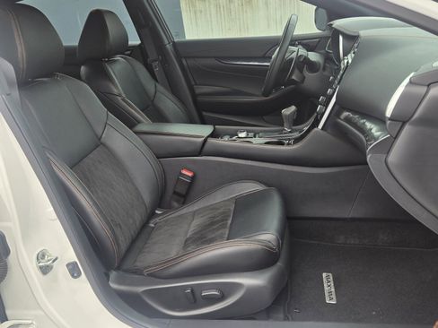 Used 2023 Nissan Maxima SR w/ Sport Mat Group image 12