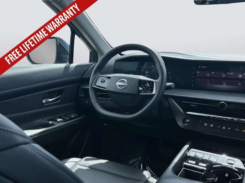 Used 2025 Nissan Murano SV AWD/4WD image 15