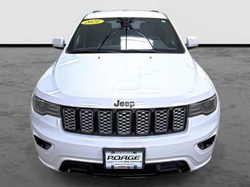 Used 2021 Jeep Grand Cherokee Laredo X AWD/4WD image 6