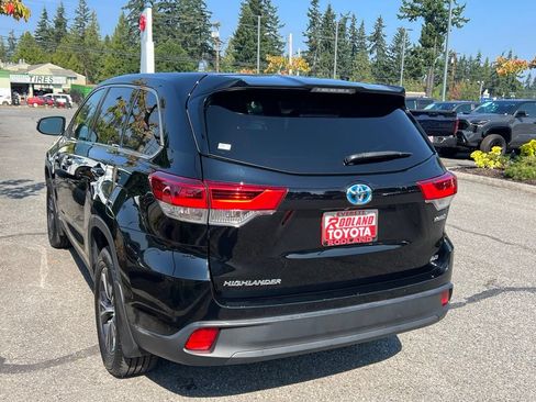 Used 2019 Toyota Highlander LE AWD/4WD image 9