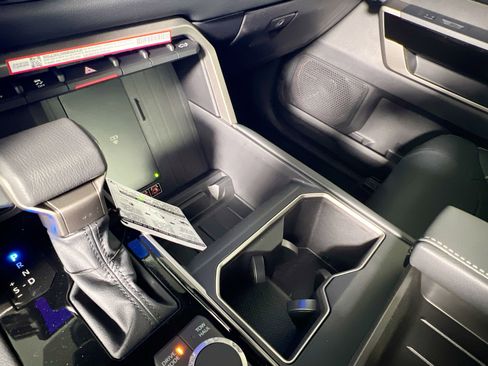 New 2026 Toyota Tundra Limited AWD/4WD image 26