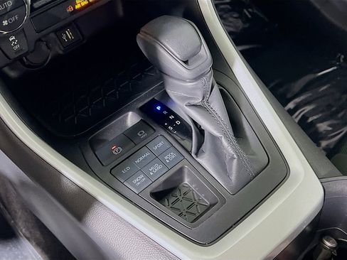 Certified 2025 Toyota RAV4 XLE AWD/4WD image 16