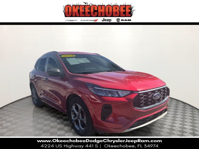 Used 2024 Ford Escape ST-Line w/ Tech Pack #1 FWD image 1