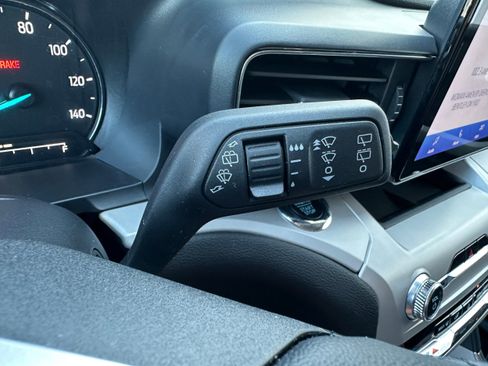 Used 2023 Ford Explorer XLT w/ Equipment Group 202A image 24