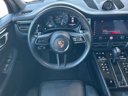 Used 2024 Porsche Macan AWD/4WD image 16