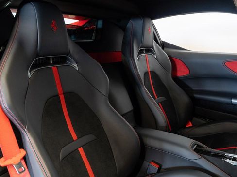 Used 2022 Ferrari SF90 Stradale image 7