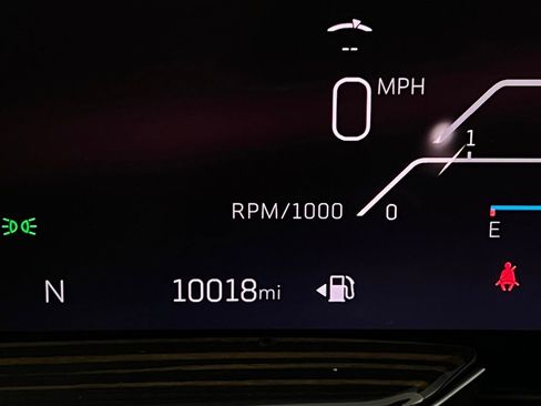 Used 2025 Cadillac Escalade Premium Luxury image 16