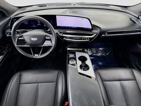 Used 2024 Cadillac Lyriq Tech AWD/4WD image 27