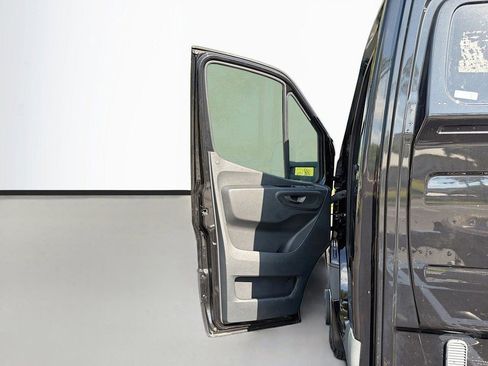 Used 2023 Mercedes-Benz Sprinter 3500 image 19