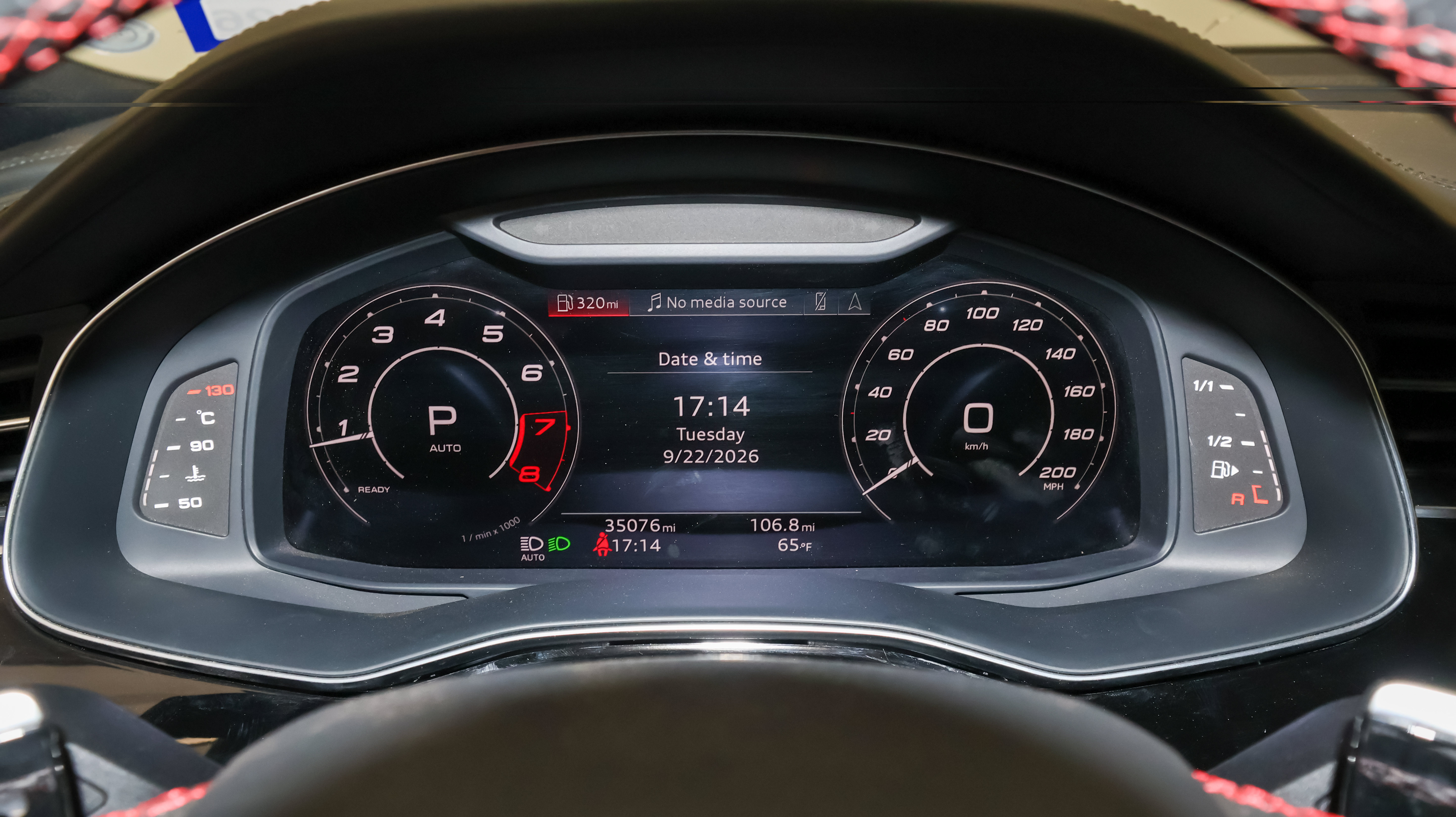 Used 2022 Audi RS Q8 AWD/4WD image 37