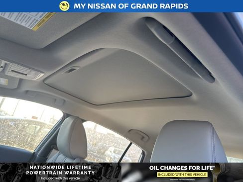 New 2026 Nissan Sentra SL image 10