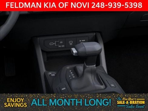 New 2025 Kia K4 LXS image 24