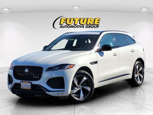 Used 2025 Jaguar F-PACE R-Dynamic S image 9