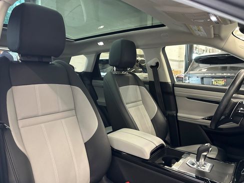Used 2022 Land Rover Range Rover Evoque R-Dynamic S image 30
