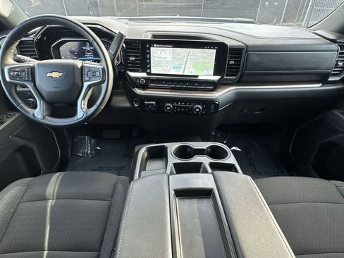 Used 2025 Chevrolet Silverado 2500 LT w/ Convenience Package AWD/4WD image 24