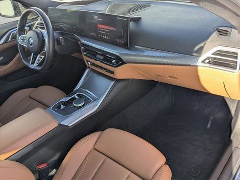 Used 2025 BMW M440i Coupe w/ Premium Package image 22