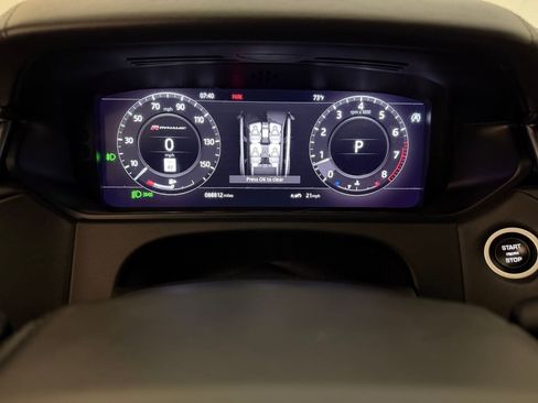 Used 2018 Land Rover Range Rover Velar R-Dynamic HSE AWD/4WD image 20