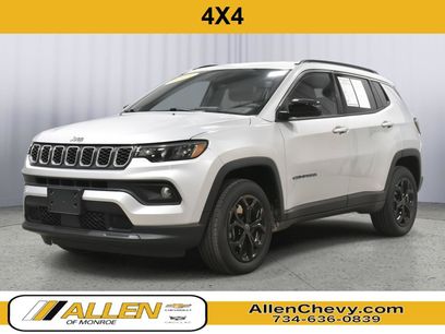 Used 2025 Jeep Compass Latitude