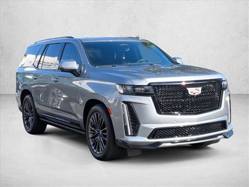 Used 2023 Cadillac Escalade V w/ Heavy-Duty Trailer Package image 3